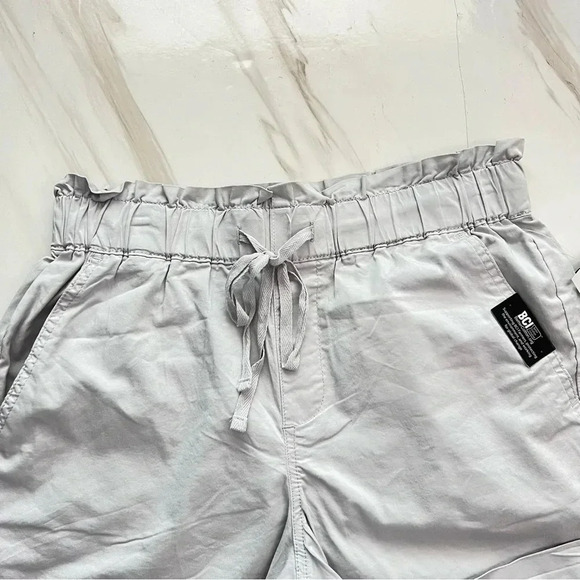 Stitch Star Missy Shorts Size Small Pull-On Paper Bag Waist Style Light Gray - Picture 7 of 10